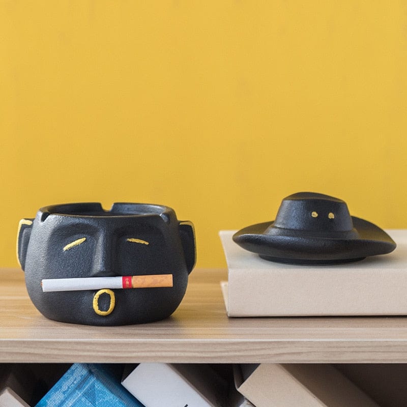 Aschenbecher Atypisch