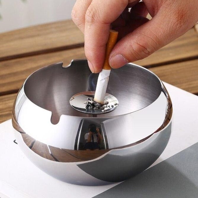 Aschenbecher aus Edelstahl Design