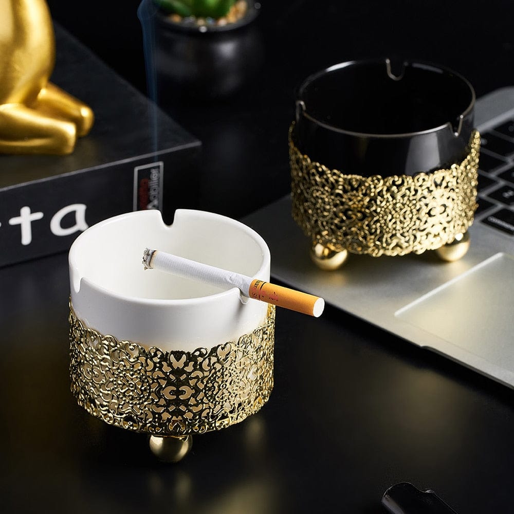 Ruilogod Cup Design Aschenbecher-Zigaretten-Hintern-Eimer-Auto-Heimbüro :  : Fashion