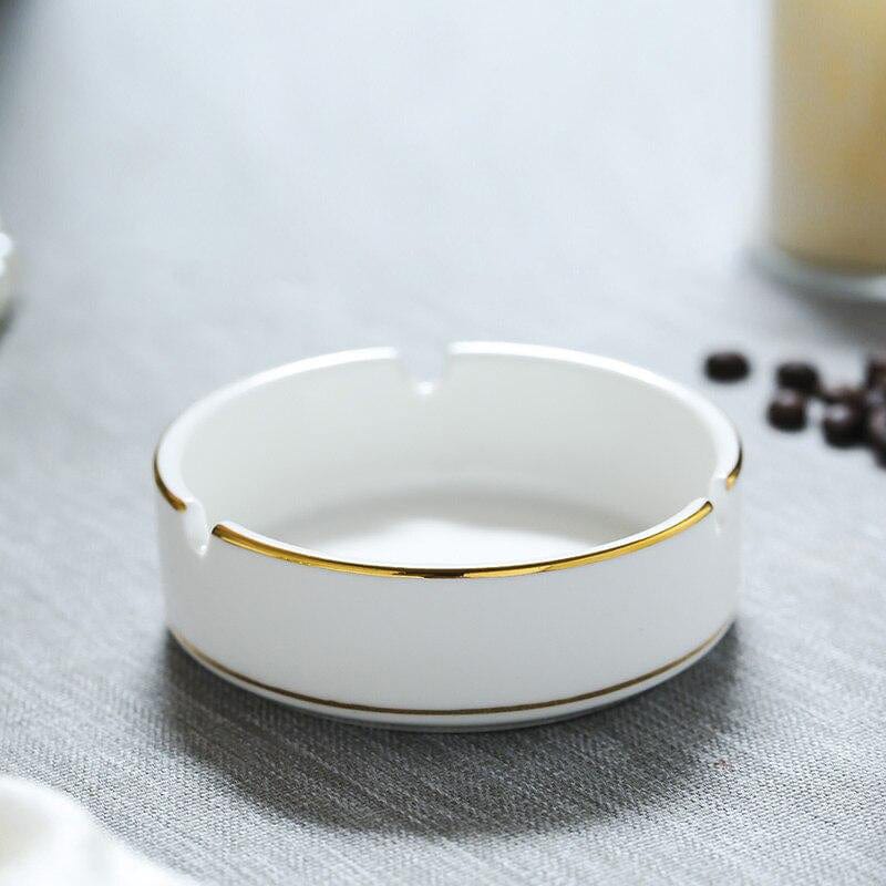 Aschenbecher Familiär