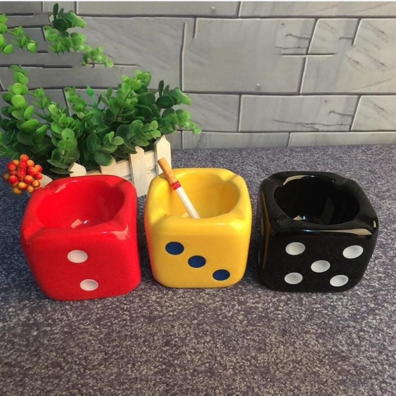 Aschenbecher Würfelform