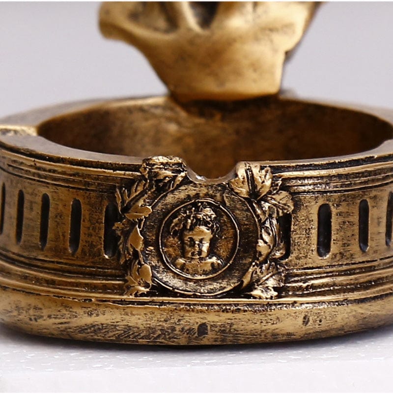 Bronze Aschenbecher Nackte Frau