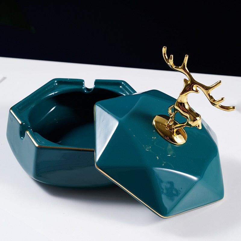 Zeitgenössischer Aschenbecher